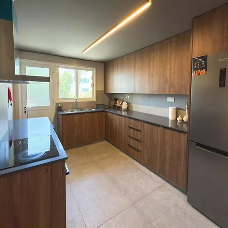 Modern 2br In Nicosia With Ac And Washer *