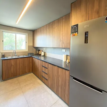 Modern 2br In Nicosia With Ac And Washer