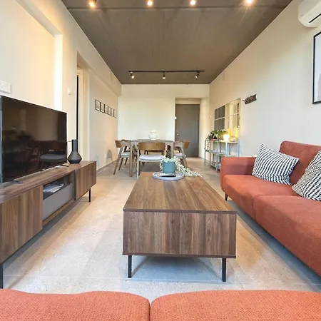 Modern 2br In Nicosia With Ac And Washer Apartment Agios Dhometios